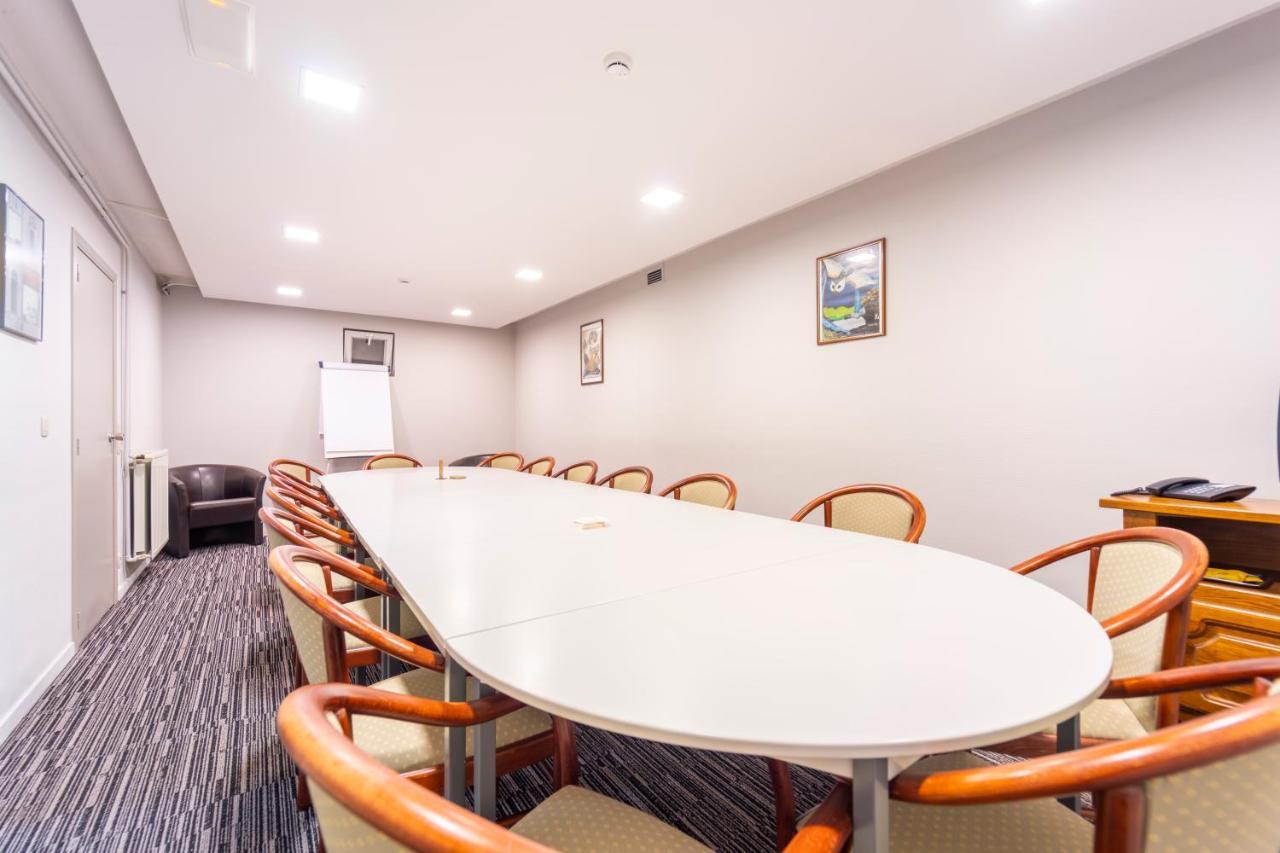 טונגרן Hotel Ambiotel מראה חיצוני תמונה
